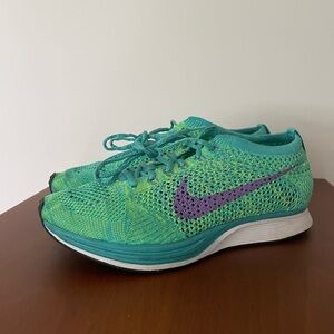 Nike Flyknit Racer Sport “Hulk” Turquoise Hyper Grape Mens Size 6 Wmn Size 7.5